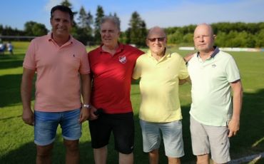 FC Unitas gegen die Neudorfer- Legenden